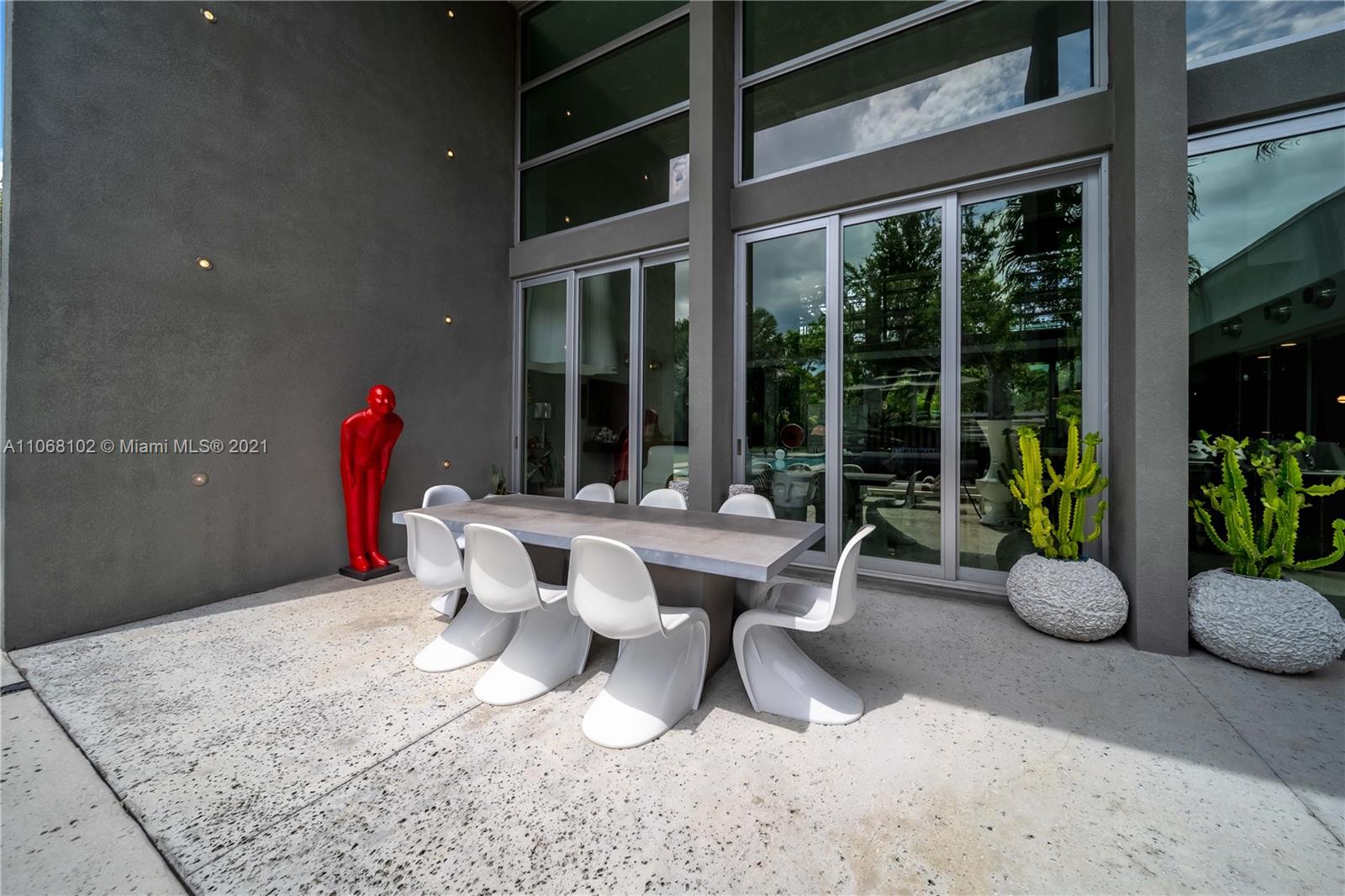 Pinecrest - Residential