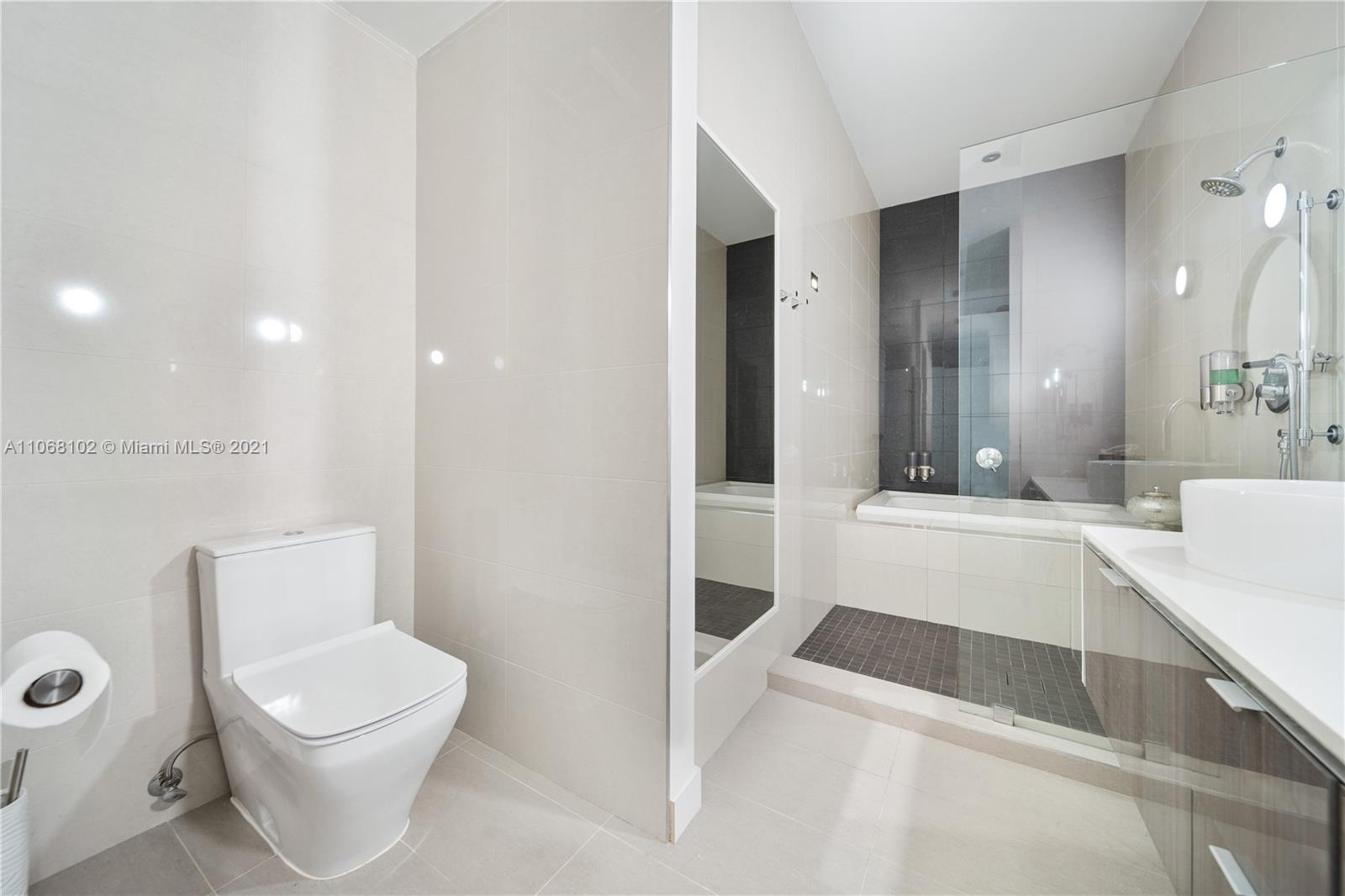 Pinecrest - Residential