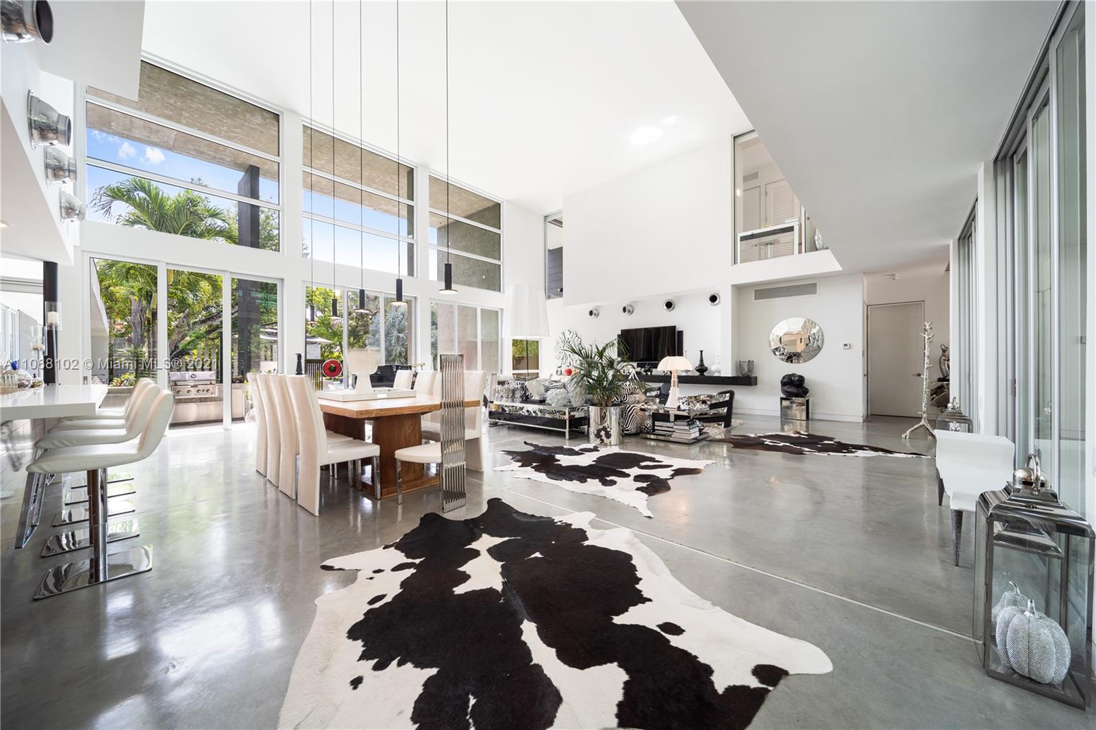 Pinecrest - Residential