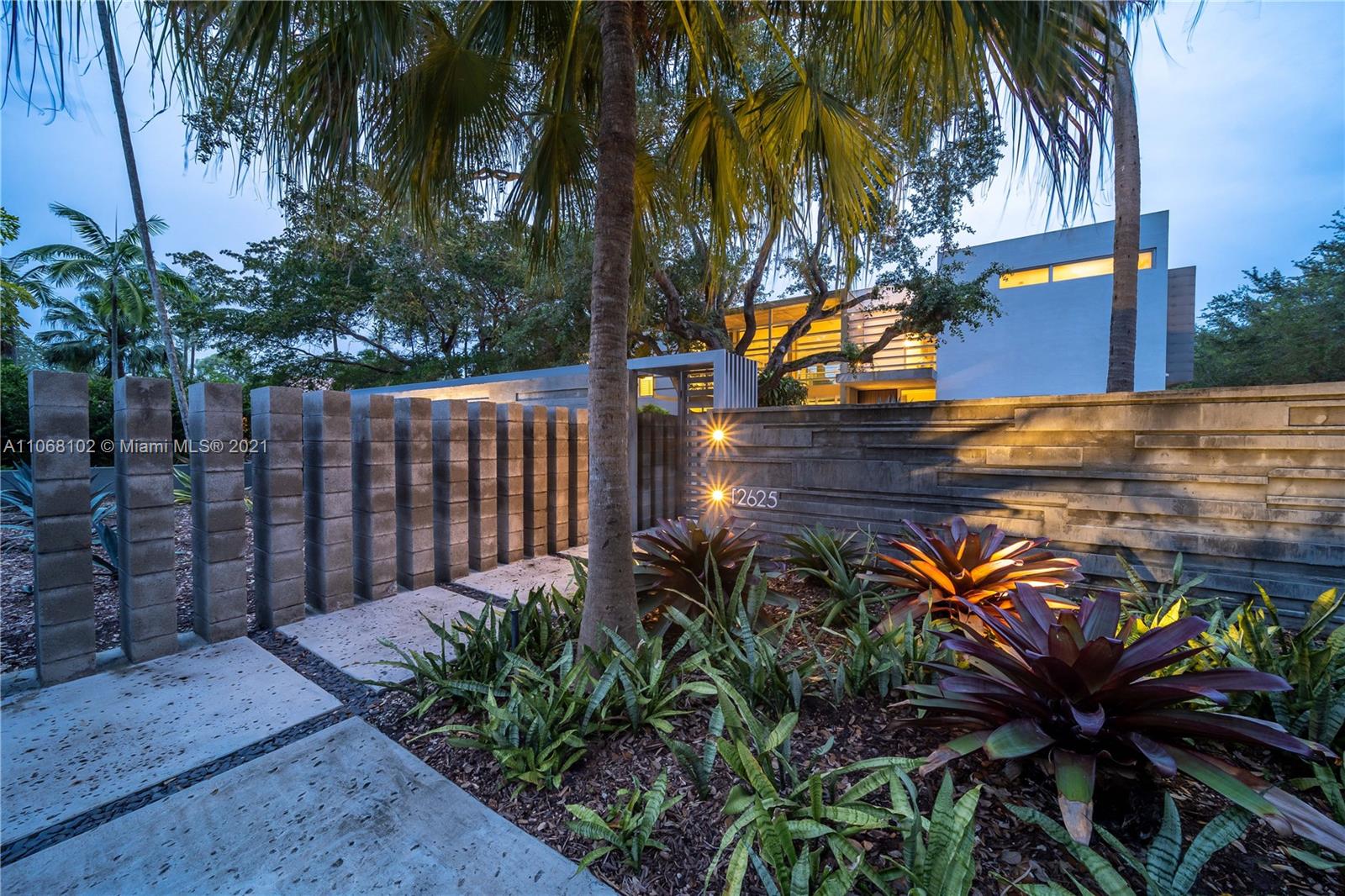 Pinecrest - Residential