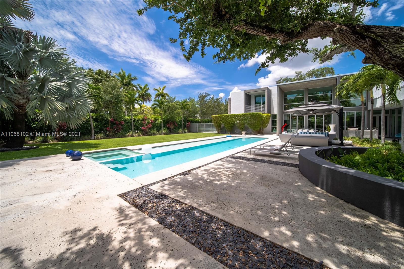 Pinecrest - Residential