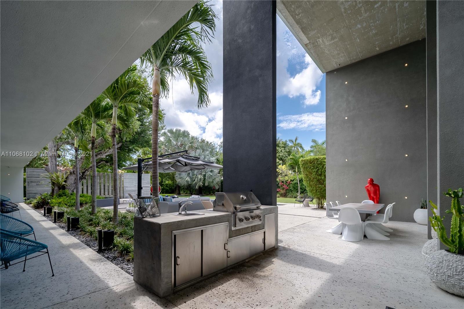 Pinecrest - Residential