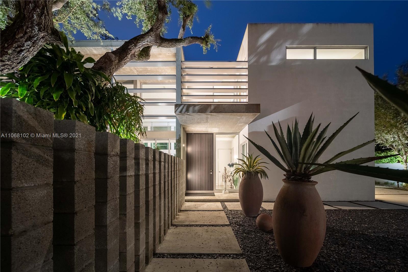 Pinecrest - Residential