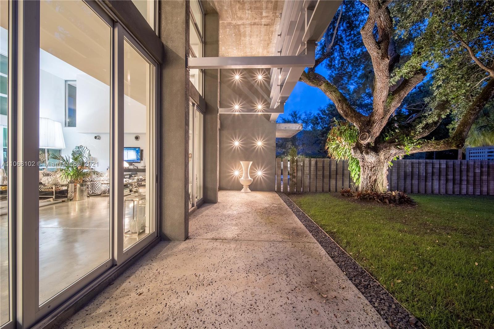 Pinecrest - Residential