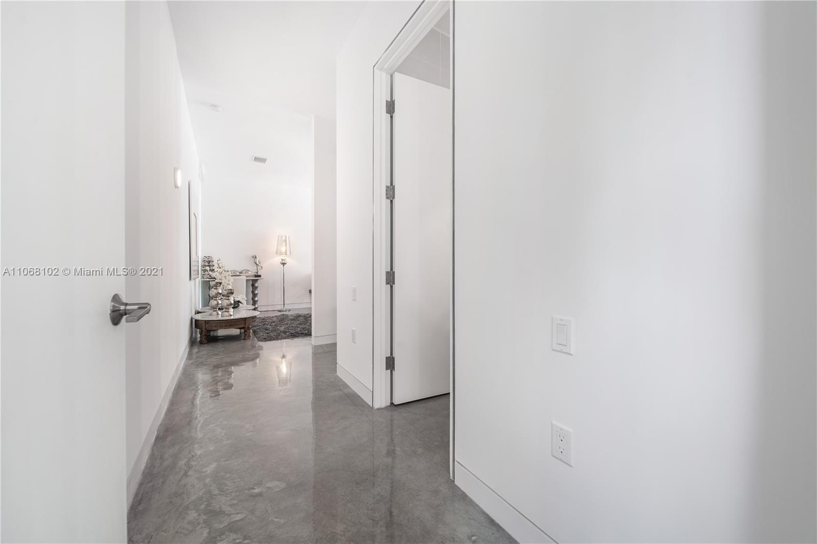 Pinecrest - Residential