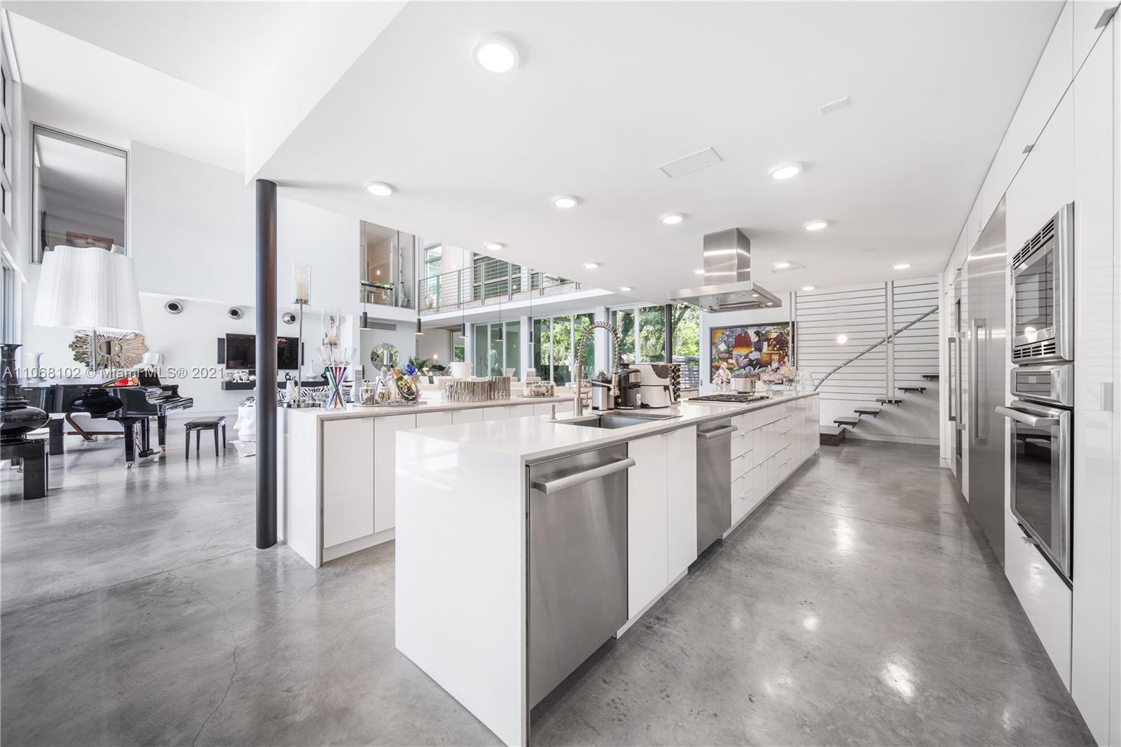 Pinecrest - Residential