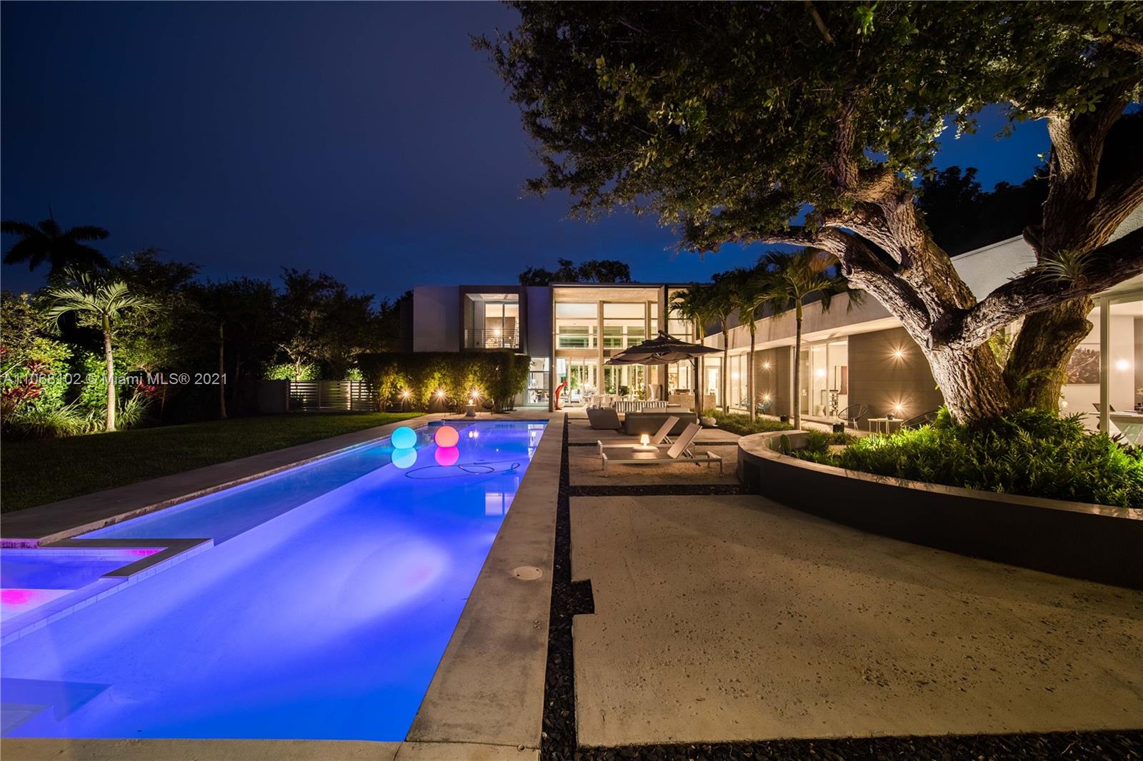 Pinecrest - Residential