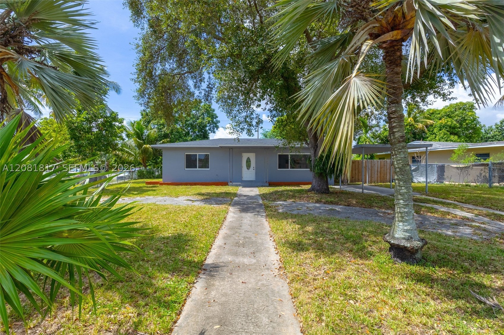 950 NE 164th St