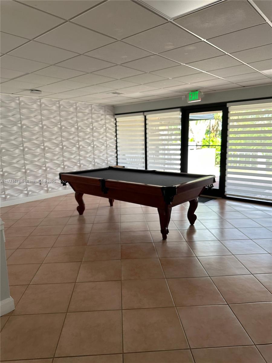KINGS CREEK SO CONDO - Residential