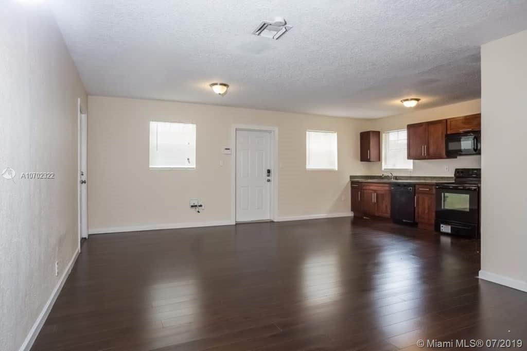 BOULEVARD HEIGHTS SEC 4 - Residential Lease