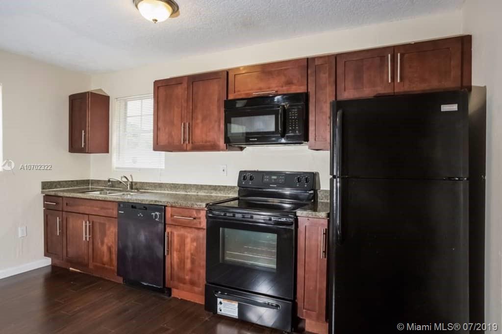 BOULEVARD HEIGHTS SEC 4 - Residential Lease