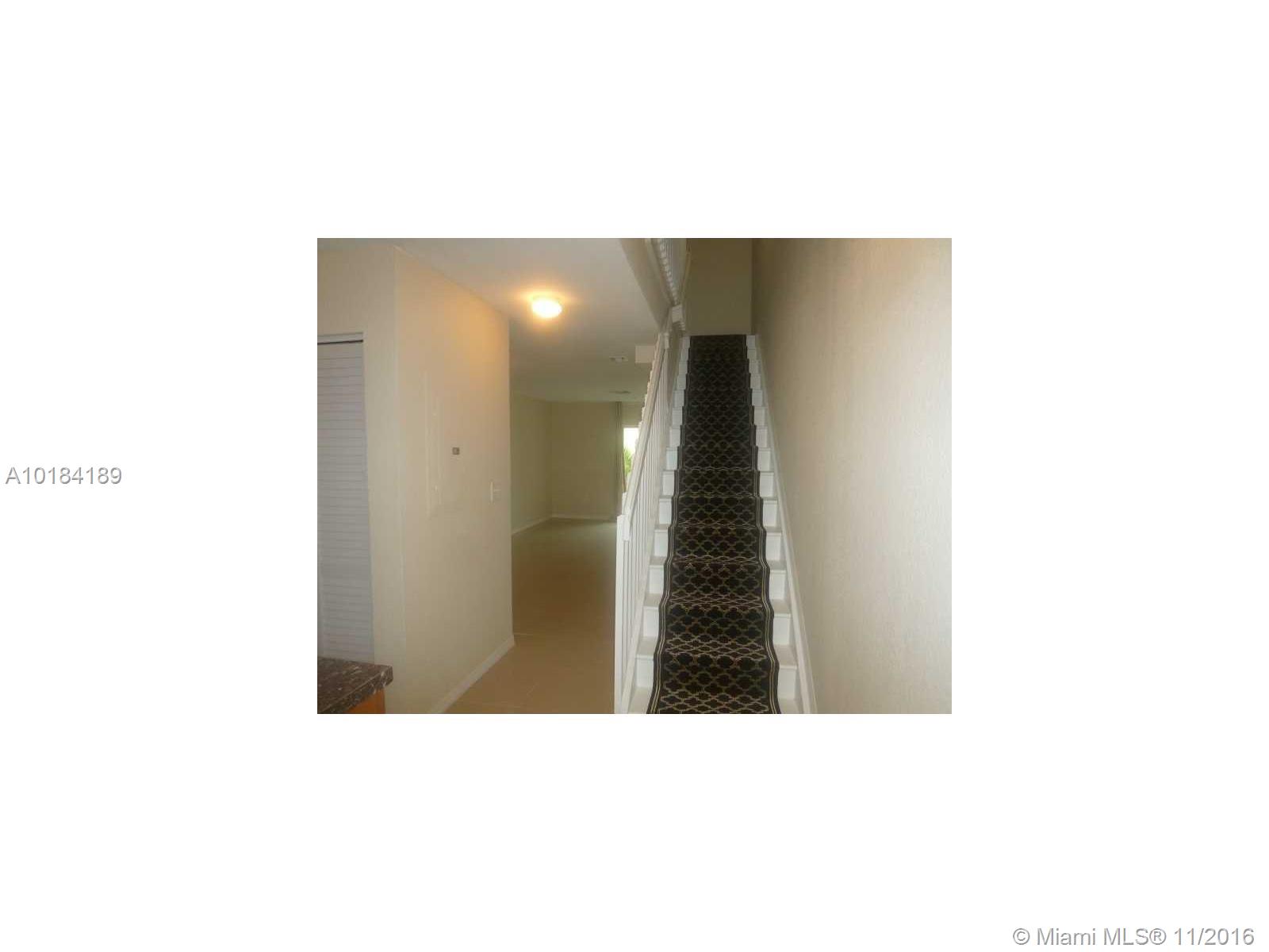 Beautiful Tri-level townhouse with 2.5 baths, balcony and backyard. Complete renovated with porcelain tiles and wood floors in the bedrooms, large walk in closet, washer and dryer in the unit master bedroom on 3rd floor with private balcony.
Located at Aqua Vista, built in 2006, with gate entrance, swimming pool, onsite management, parking spaces, well maintained complex.
Pets ok