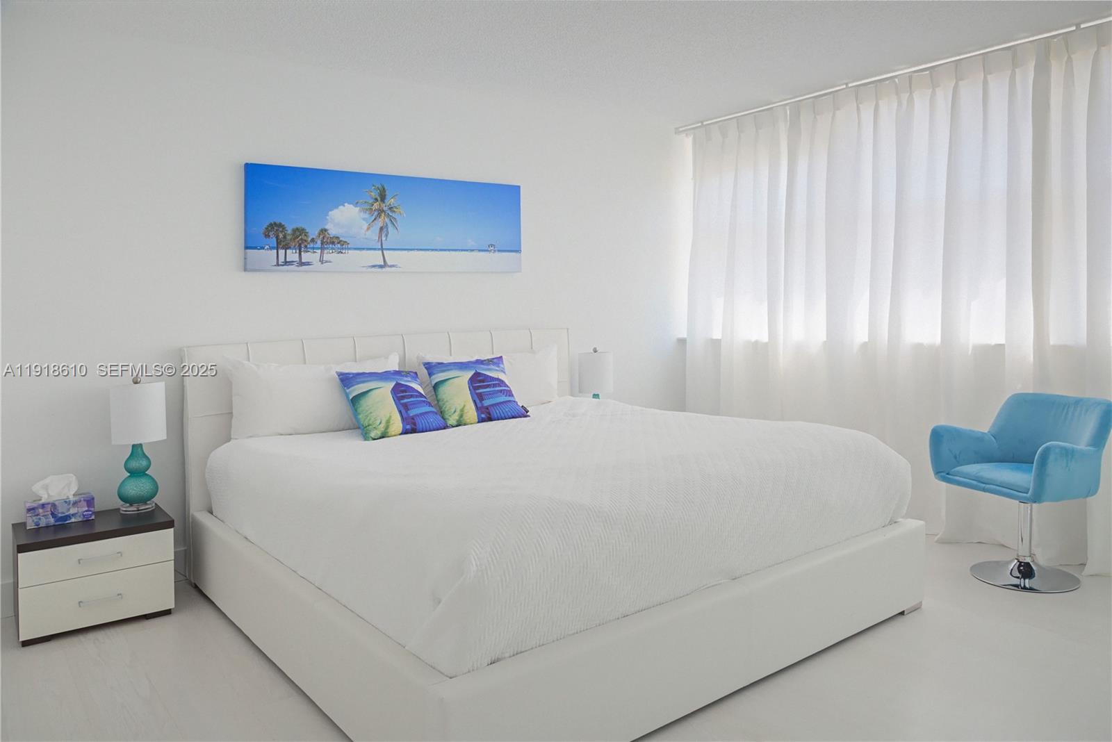 LA MER ESTATES SOUTH COND - Residential