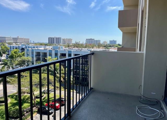 GREENWICH PH I CONDO - Residential