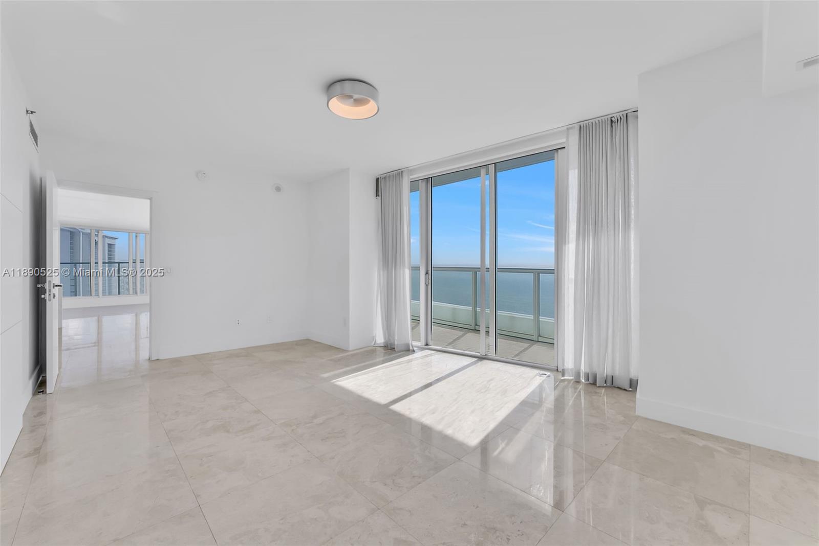 ICONBRICKELL CONDO NO 1 - Residential