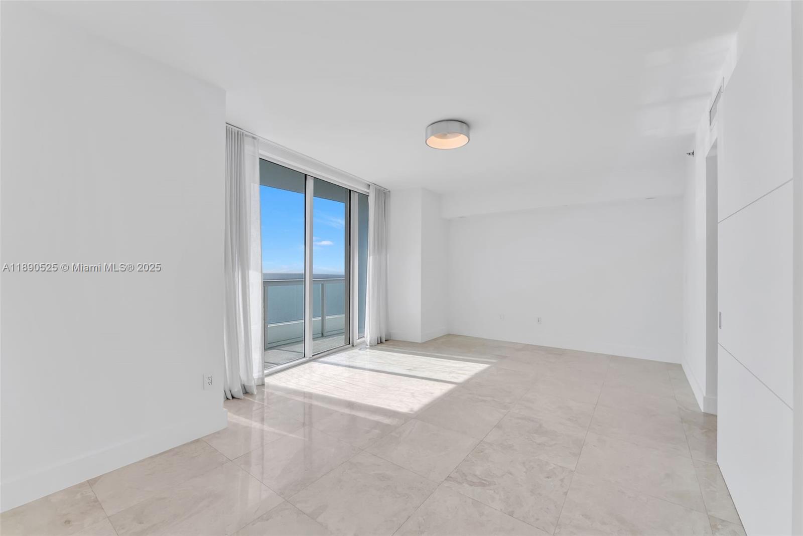 ICONBRICKELL CONDO NO 1 - Residential