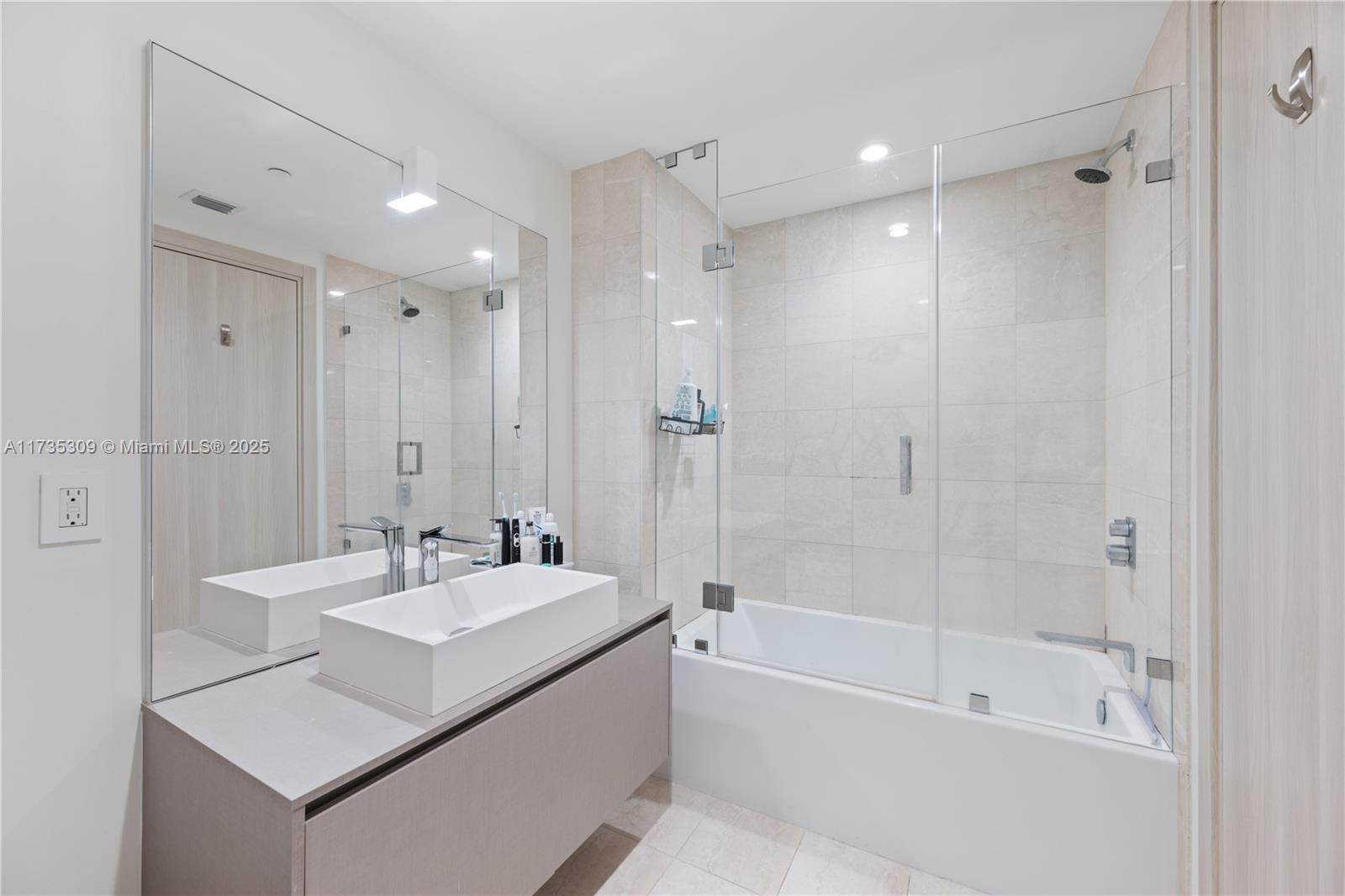 BRICKELL FLATIRON CONDO - Residential