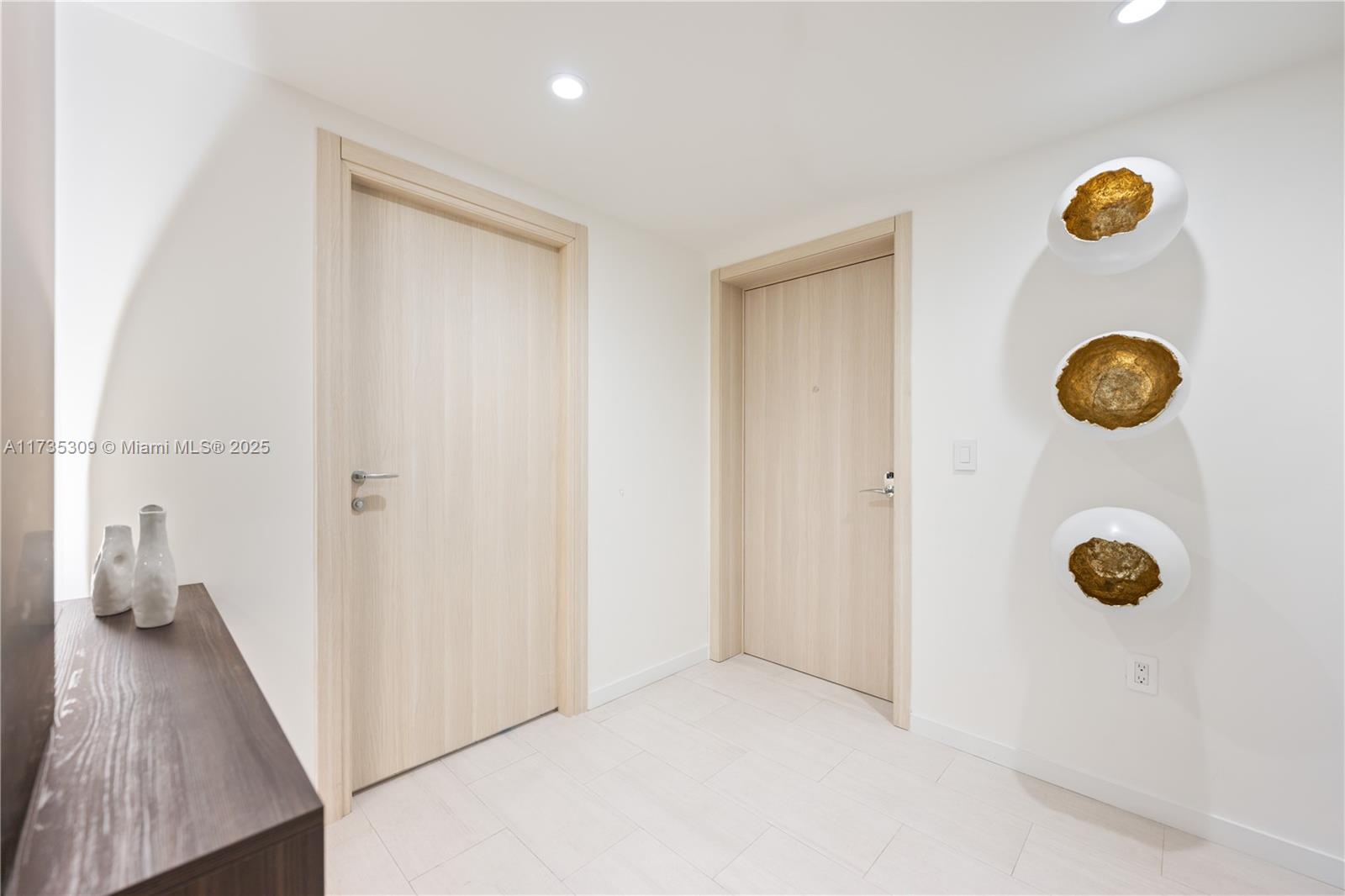 BRICKELL FLATIRON CONDO - Residential