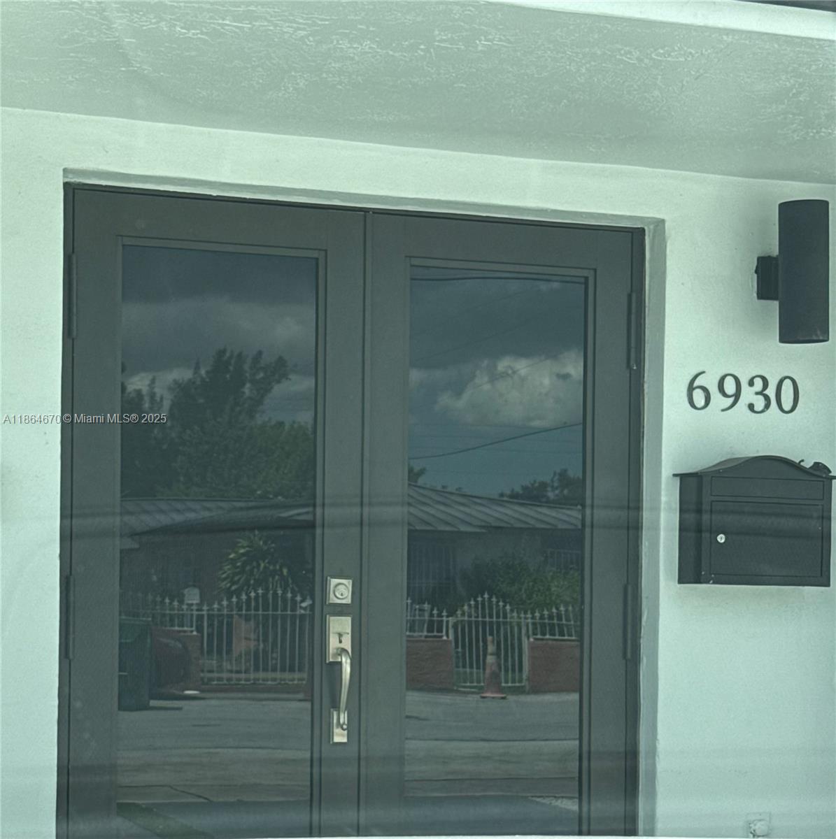 ? West Miami 2/1 Rental! ? Centrally located and available right away, this spacious unit includes water, washer, and dryer for your convenience. Small pet-friendly and just minutes from shopping, dining, Coral Gables, and major highways—you’ll love the easy lifestyle this home offers. The unit is easy to show and ready for move-in today—schedule your showing before it’s gone!