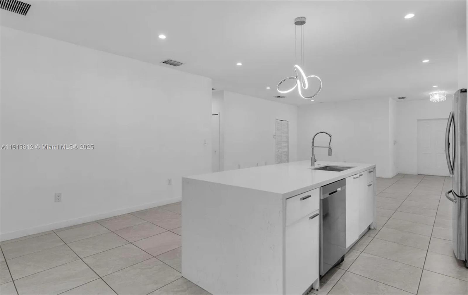 SILVER PALM PARK - Residential Lease