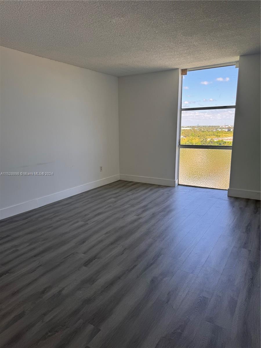 VECINO DEL MAR CONDO - Residential Lease