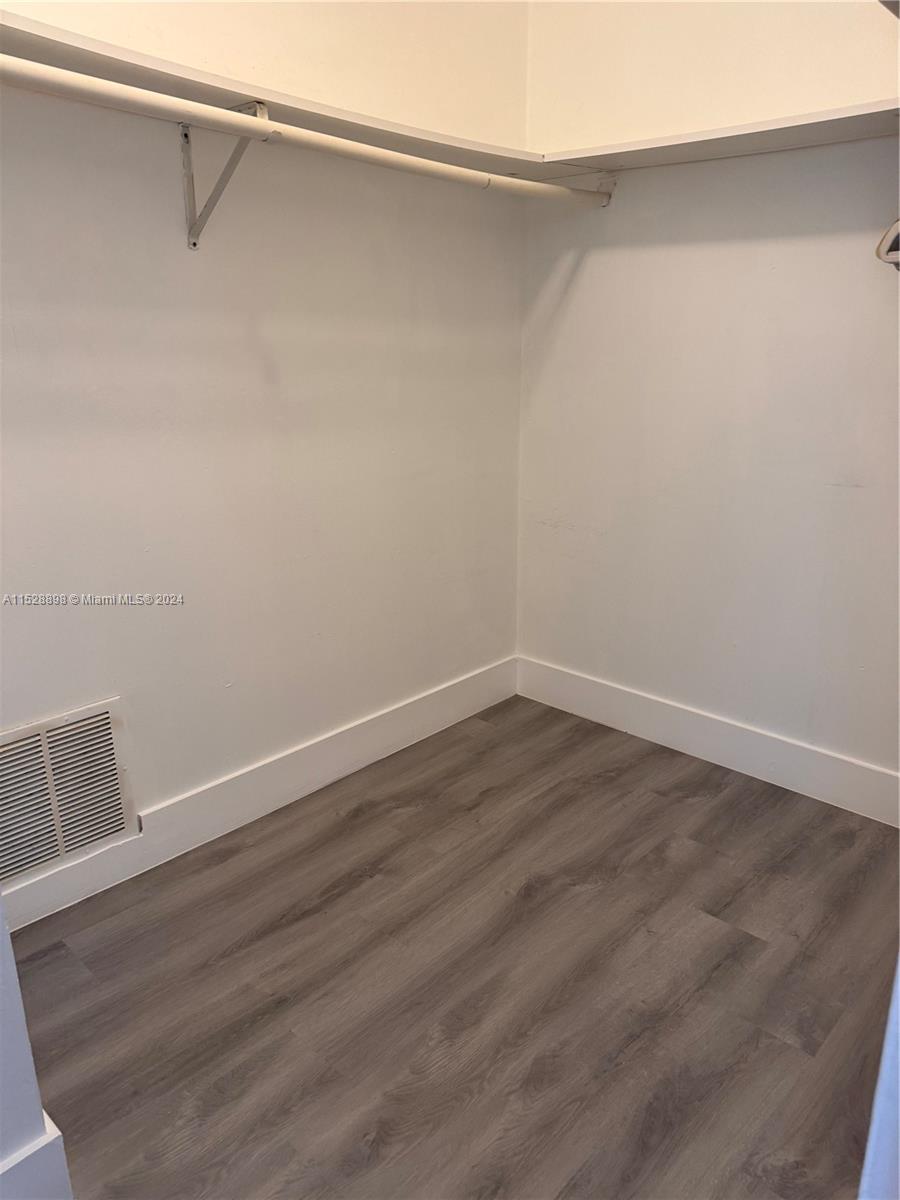 VECINO DEL MAR CONDO - Residential Lease