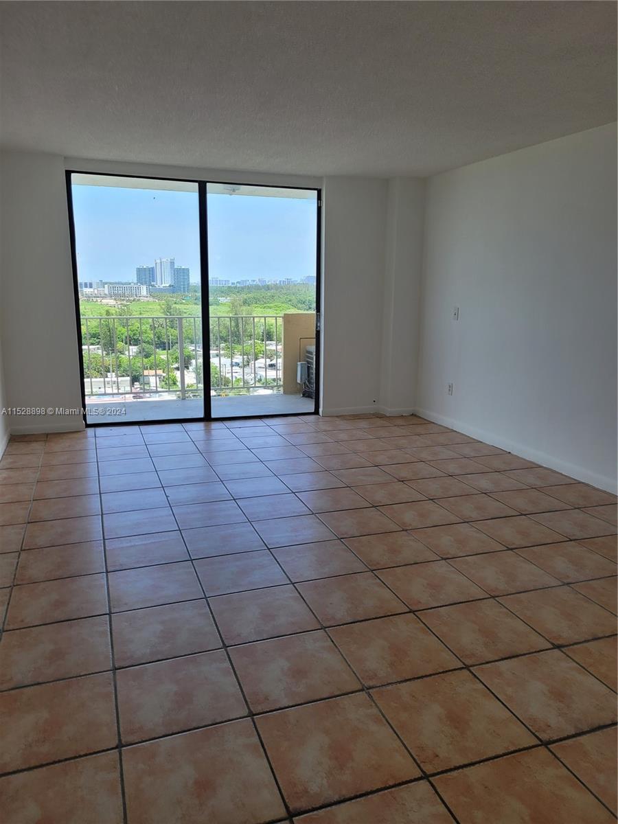 VECINO DEL MAR CONDO - Residential Lease