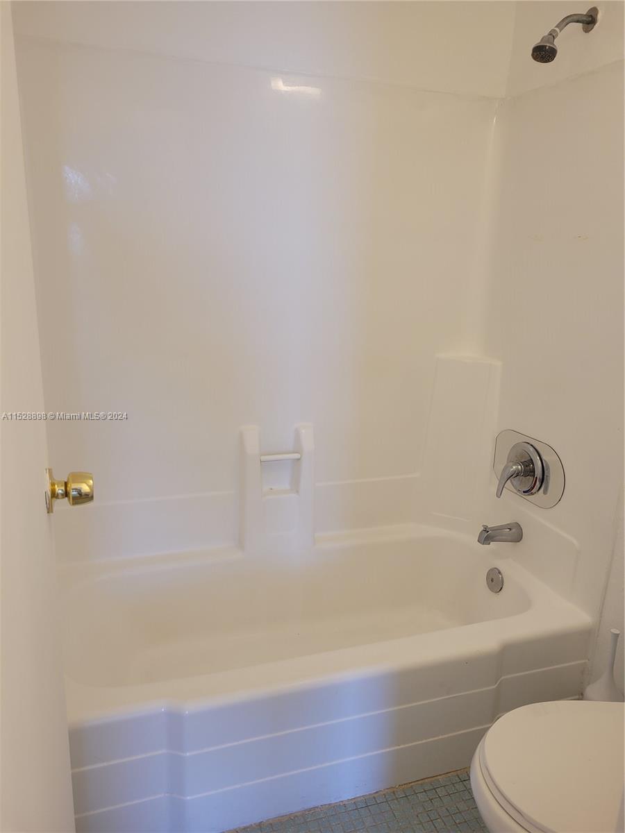 VECINO DEL MAR CONDO - Residential Lease