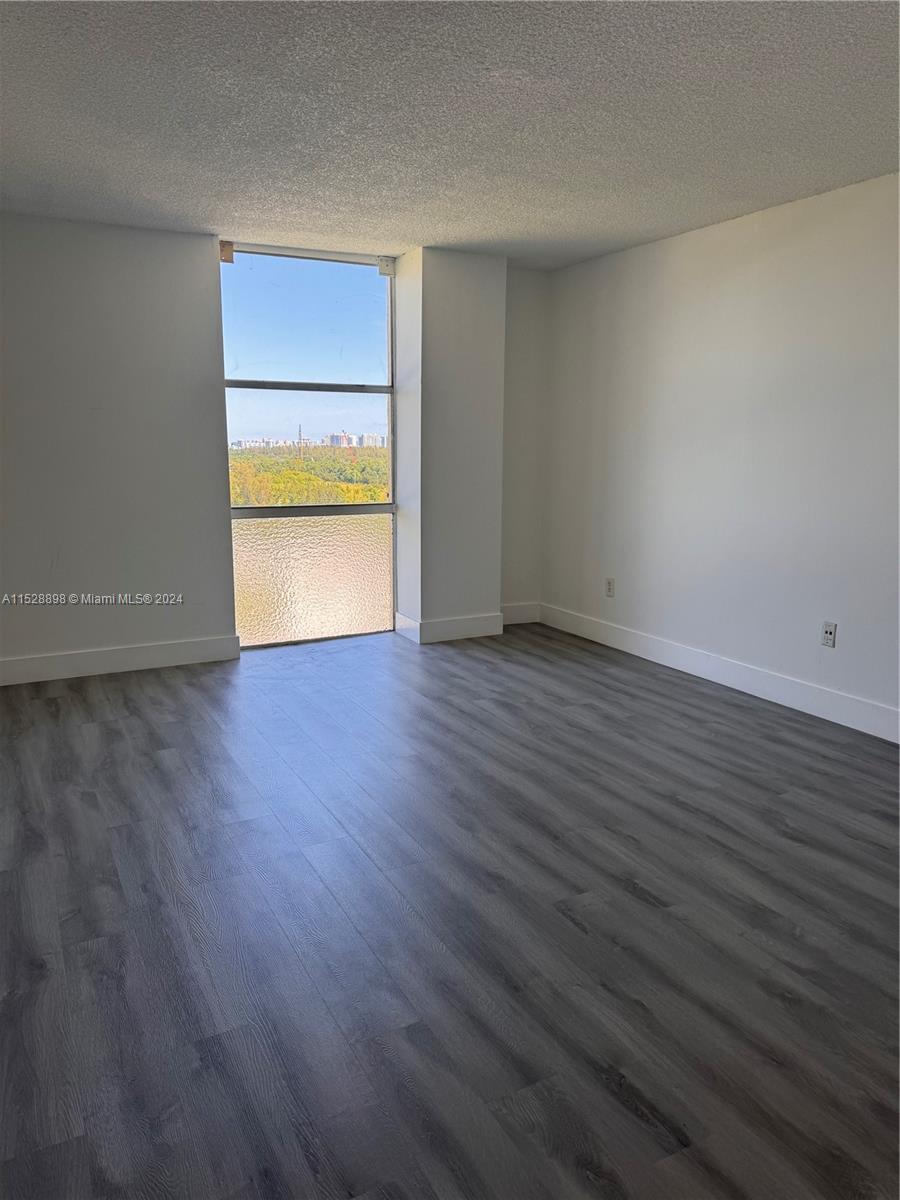 VECINO DEL MAR CONDO - Residential Lease