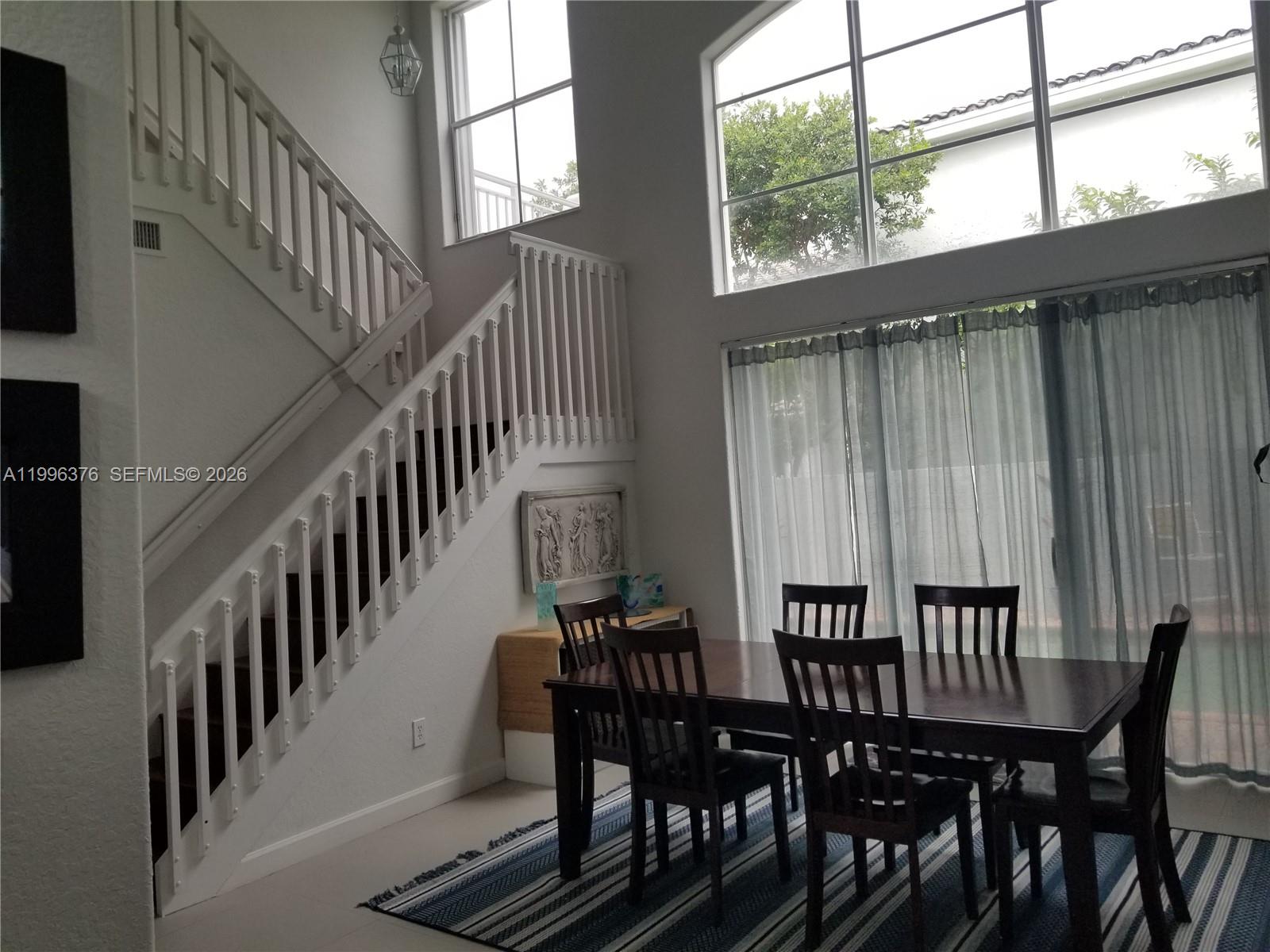 GOLDVUE ESTATES - Residential Lease