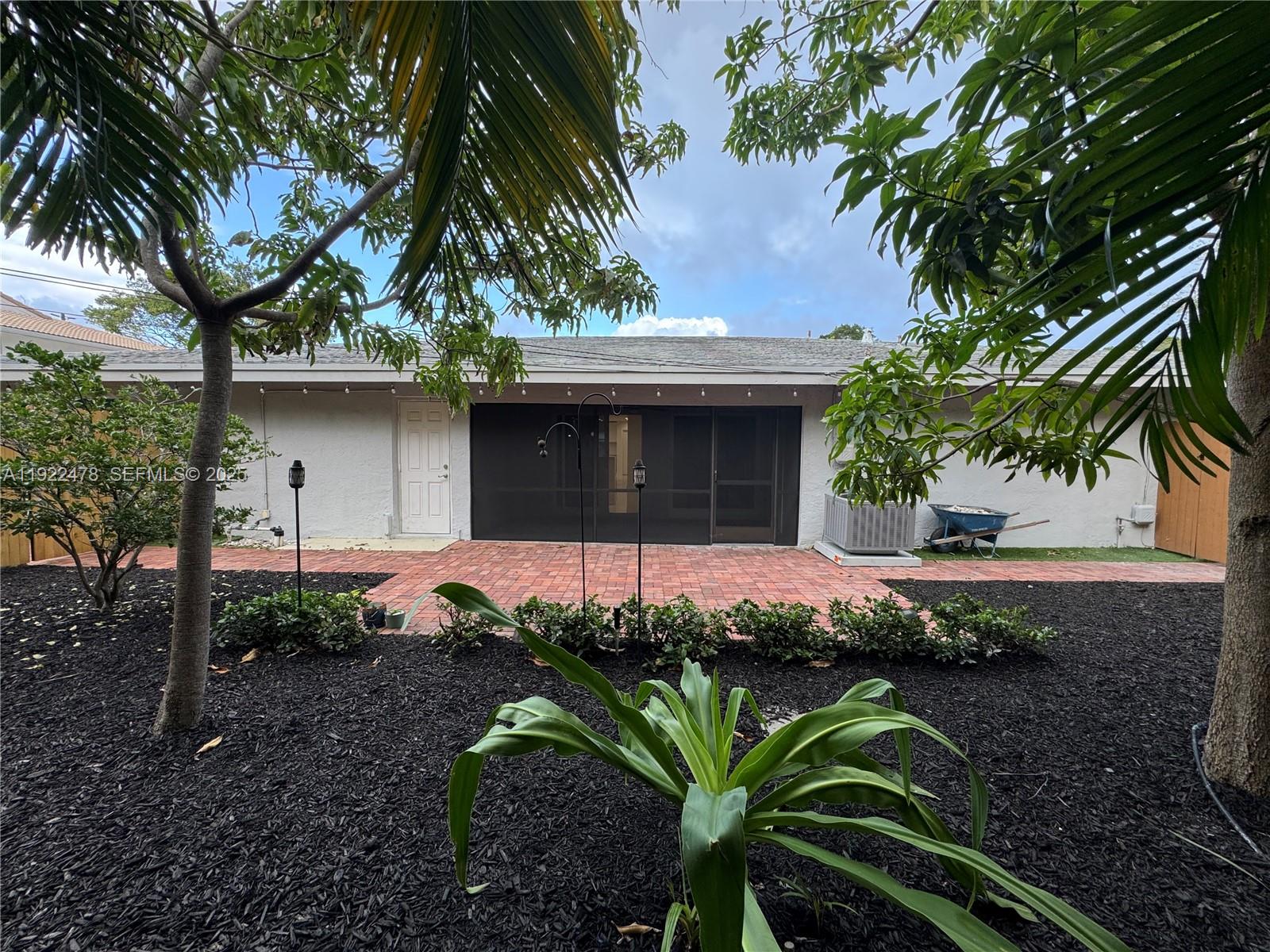 TROPIC ISLE 2ND SEC - Residential Lease