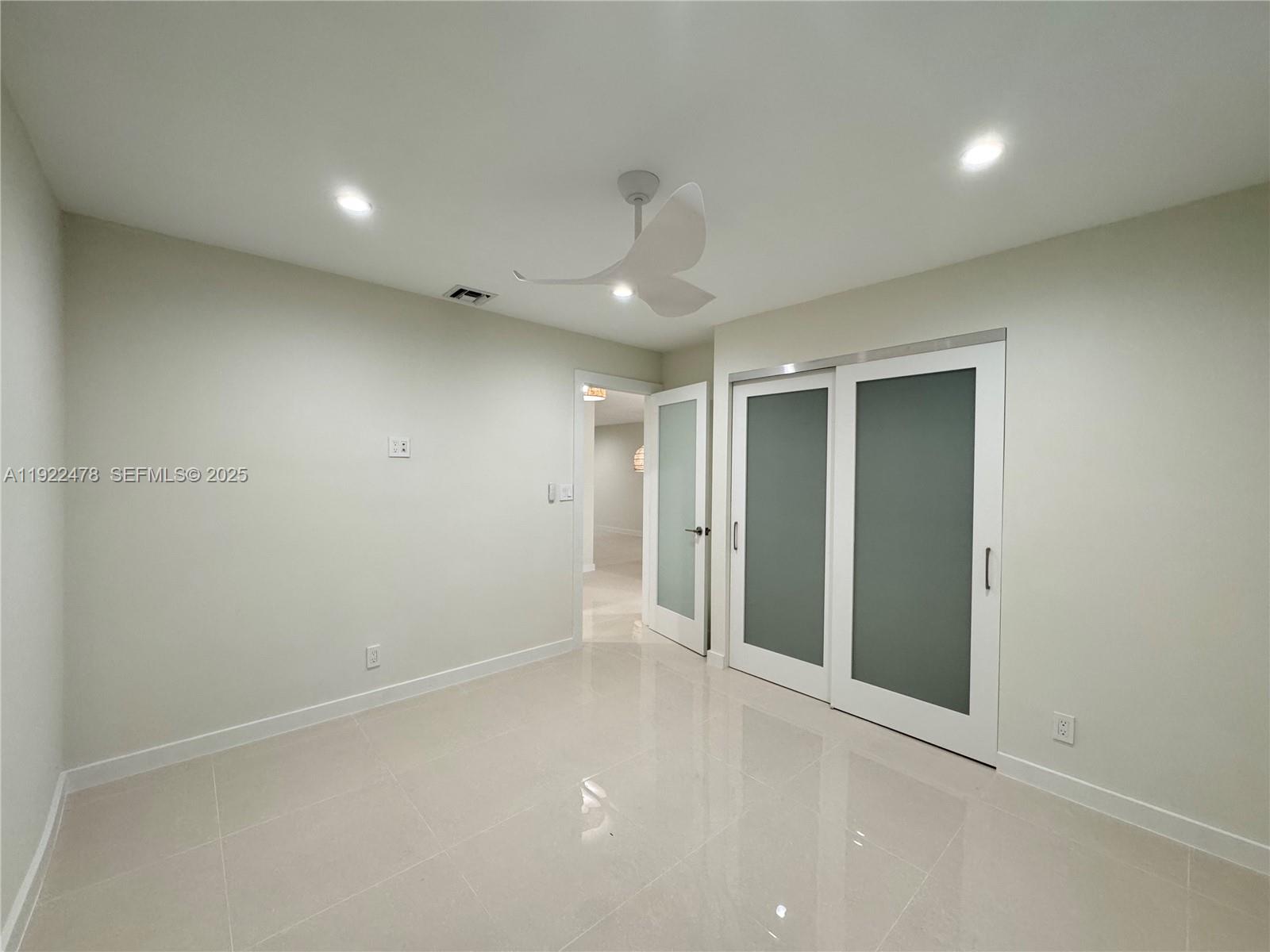 TROPIC ISLE 2ND SEC - Residential Lease