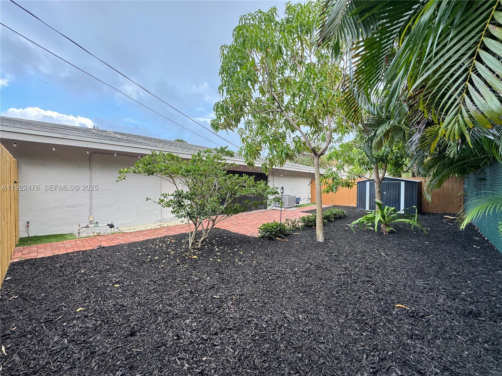 TROPIC ISLE 2ND SEC - Residential Lease