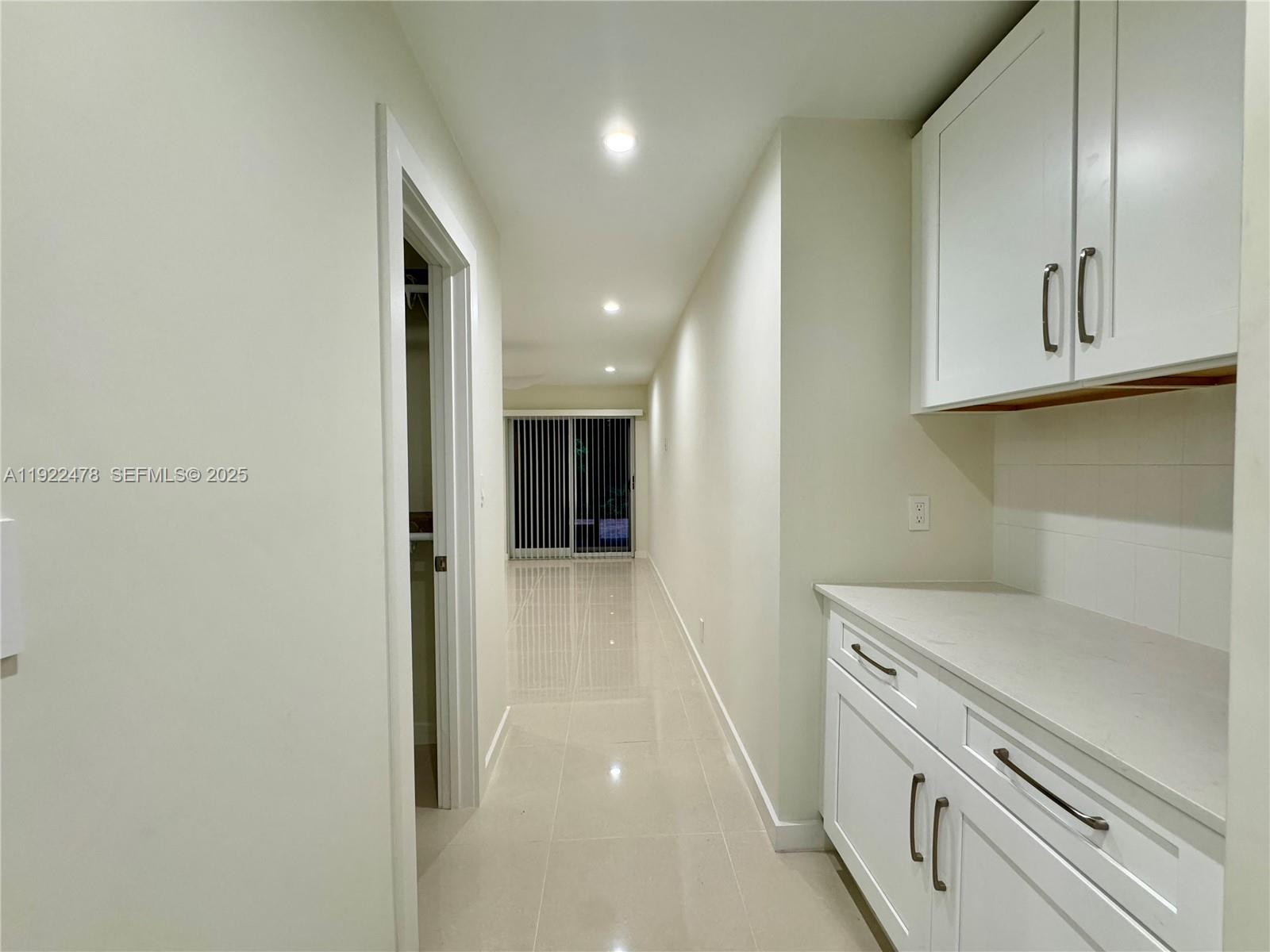 TROPIC ISLE 2ND SEC - Residential Lease