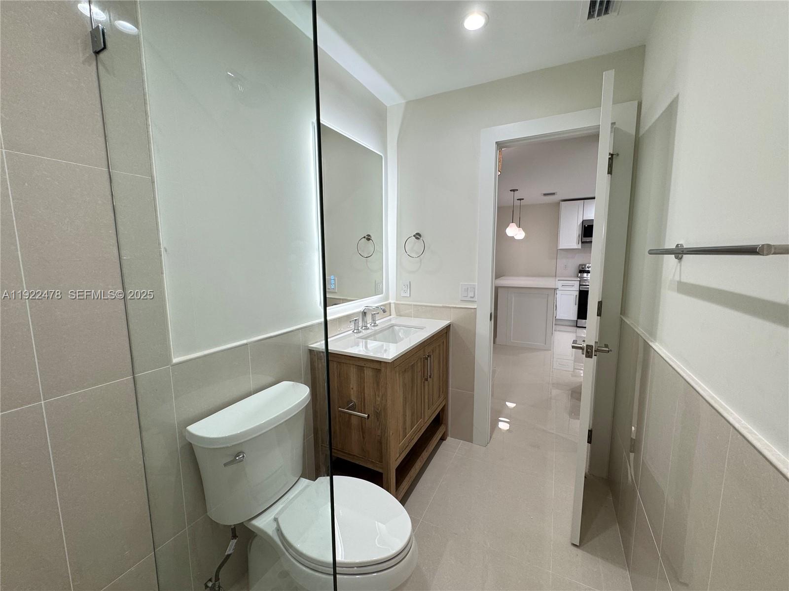 TROPIC ISLE 2ND SEC - Residential Lease