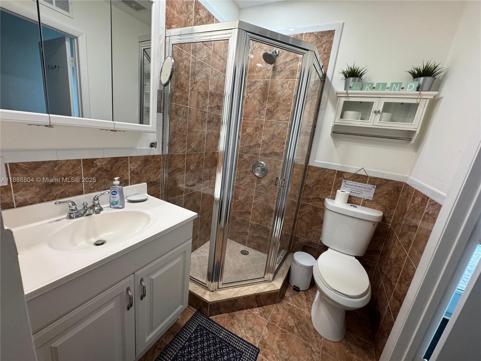 HOLLYWOOD - Residential