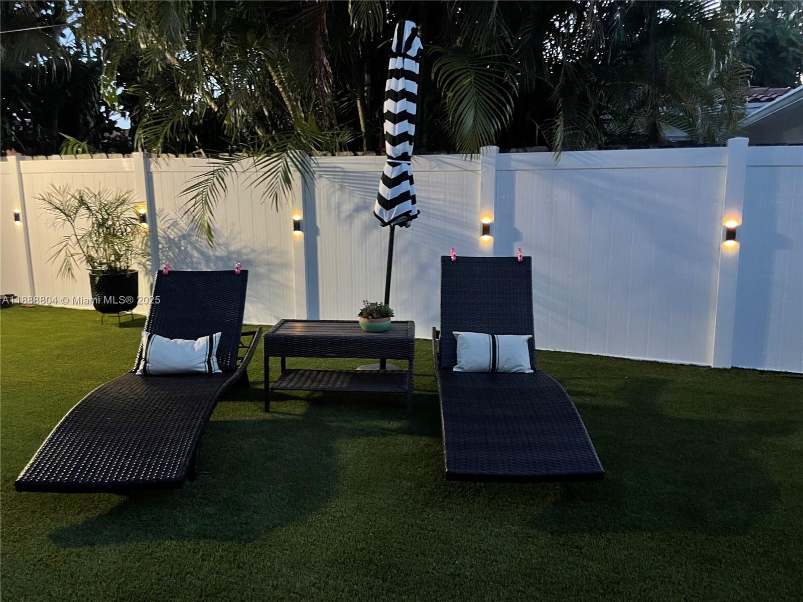 HOLLYWOOD - Residential