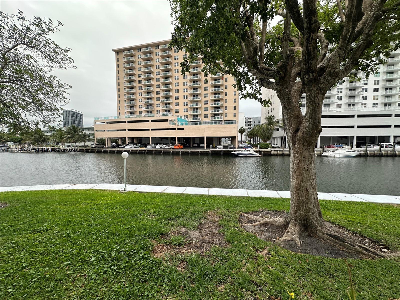 ISLE OF PARADISE CO-OP - Residential
