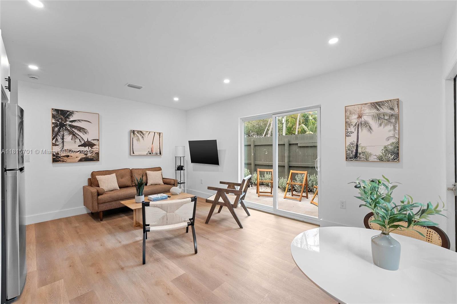 Rental Property at 921 Ne 16th Ter 1, Fort Lauderdale, Broward County, Florida - Bedrooms: 1 
Bathrooms: 1  - $2,500 MO.