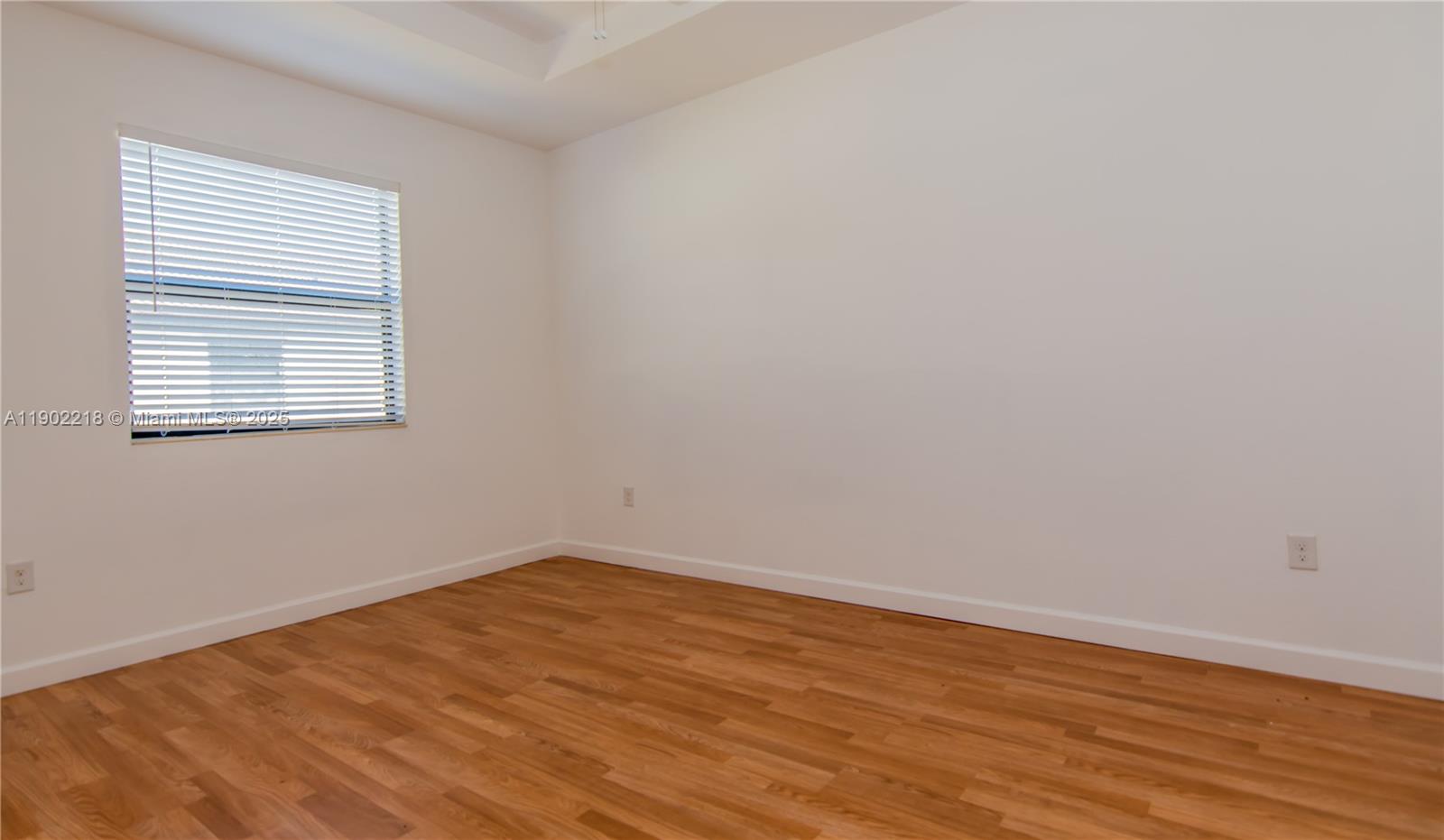 SILVER PALM EAST SEC THRE - Residential