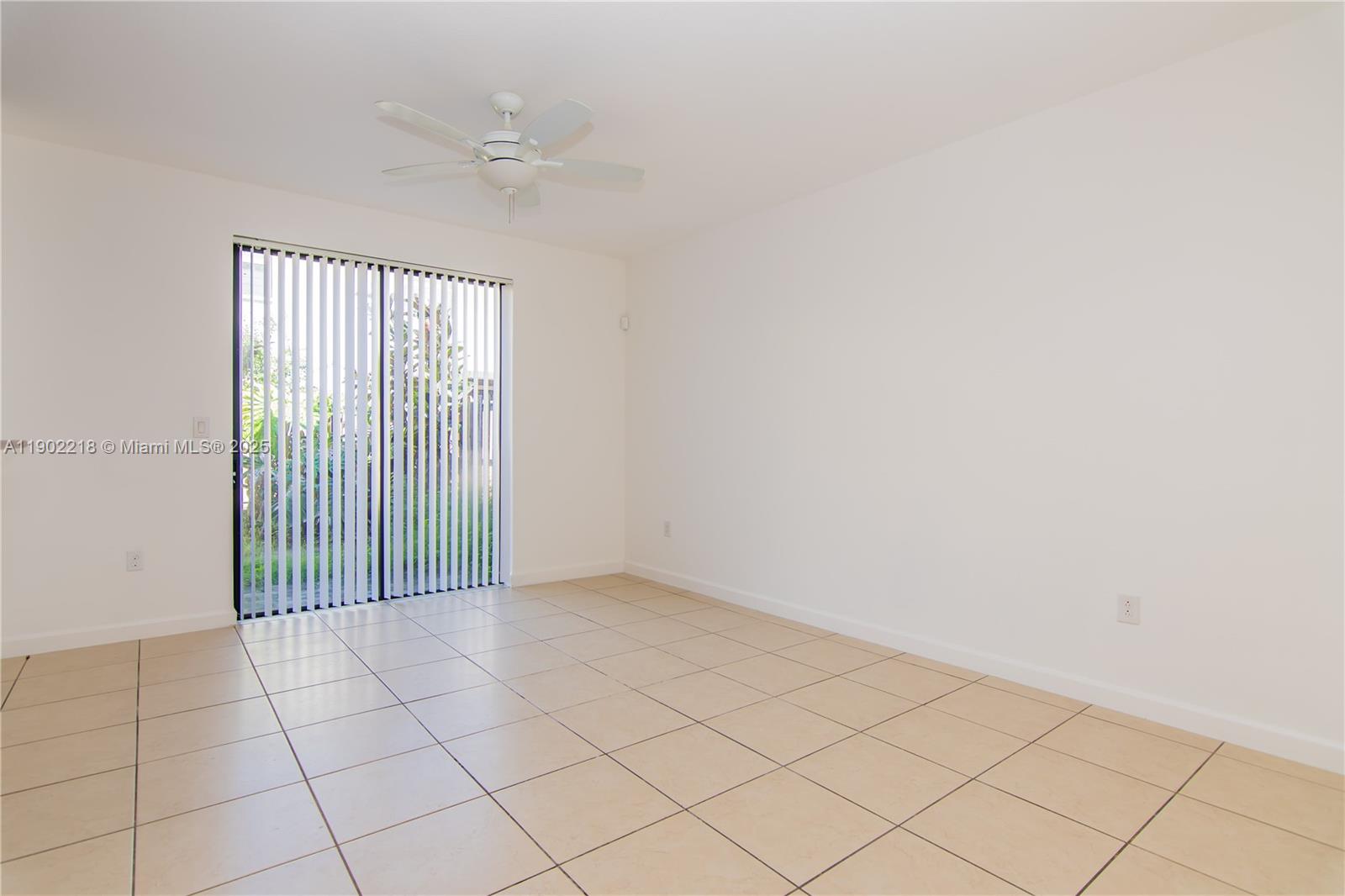 SILVER PALM EAST SEC THRE - Residential