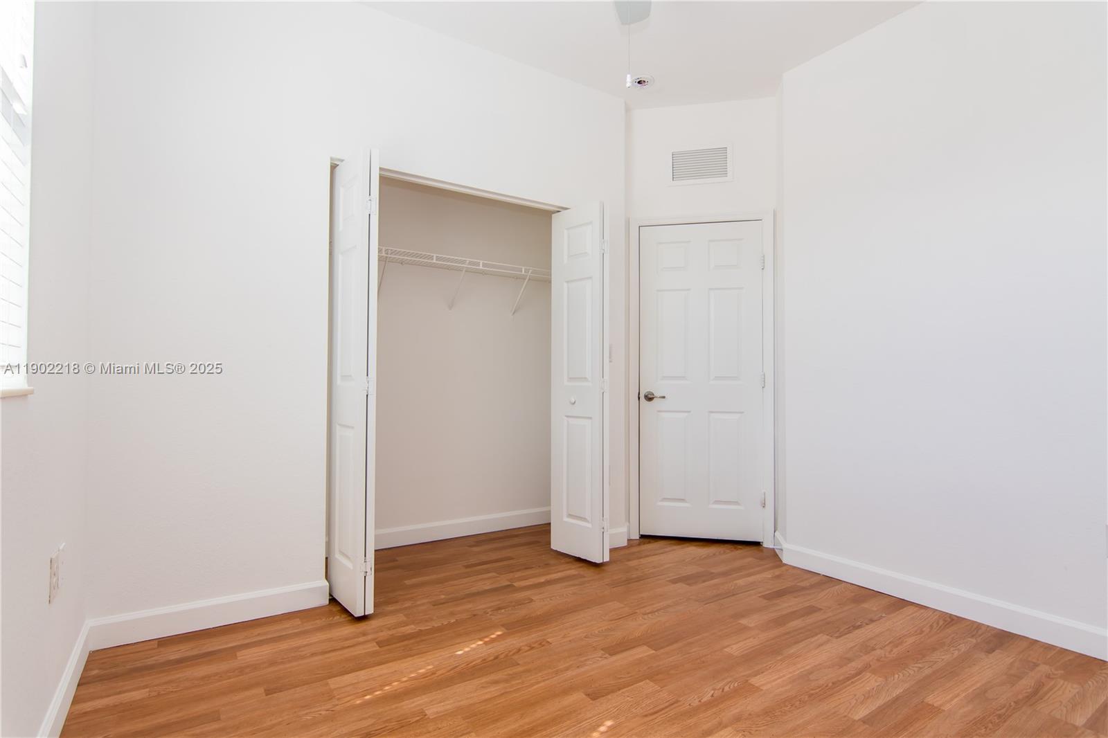 SILVER PALM EAST SEC THRE - Residential