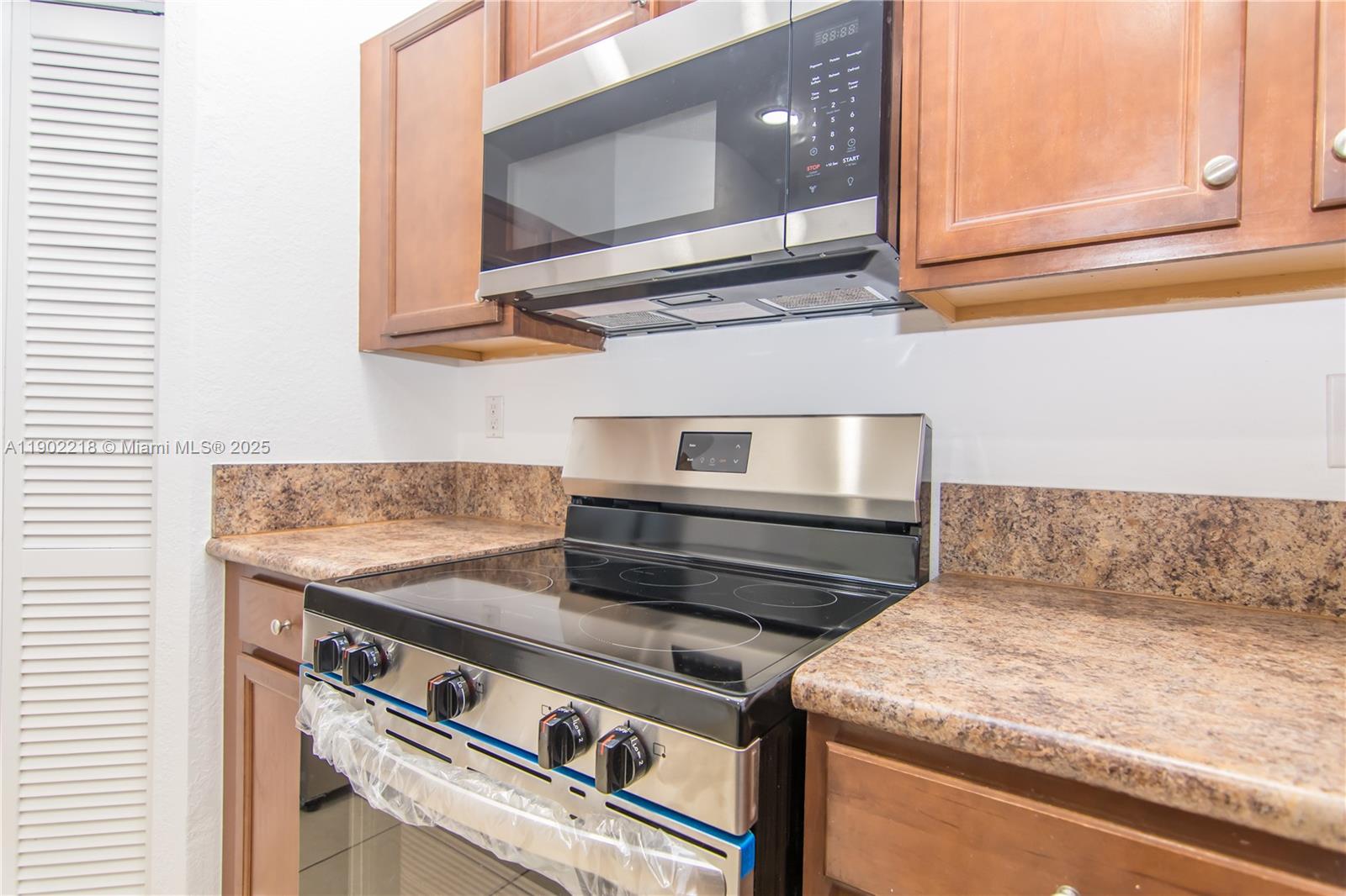 SILVER PALM EAST SEC THRE - Residential