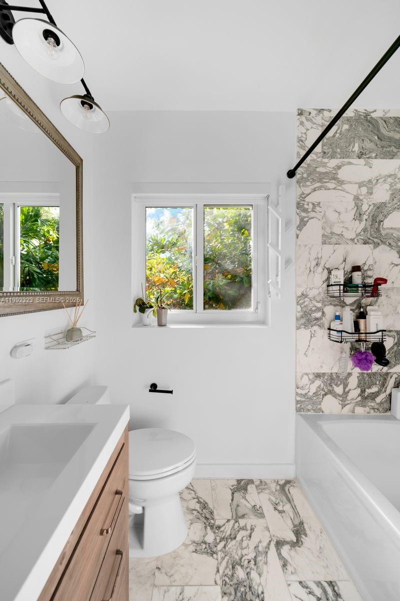 COUNTRY CLUB ADDN - Residential Lease