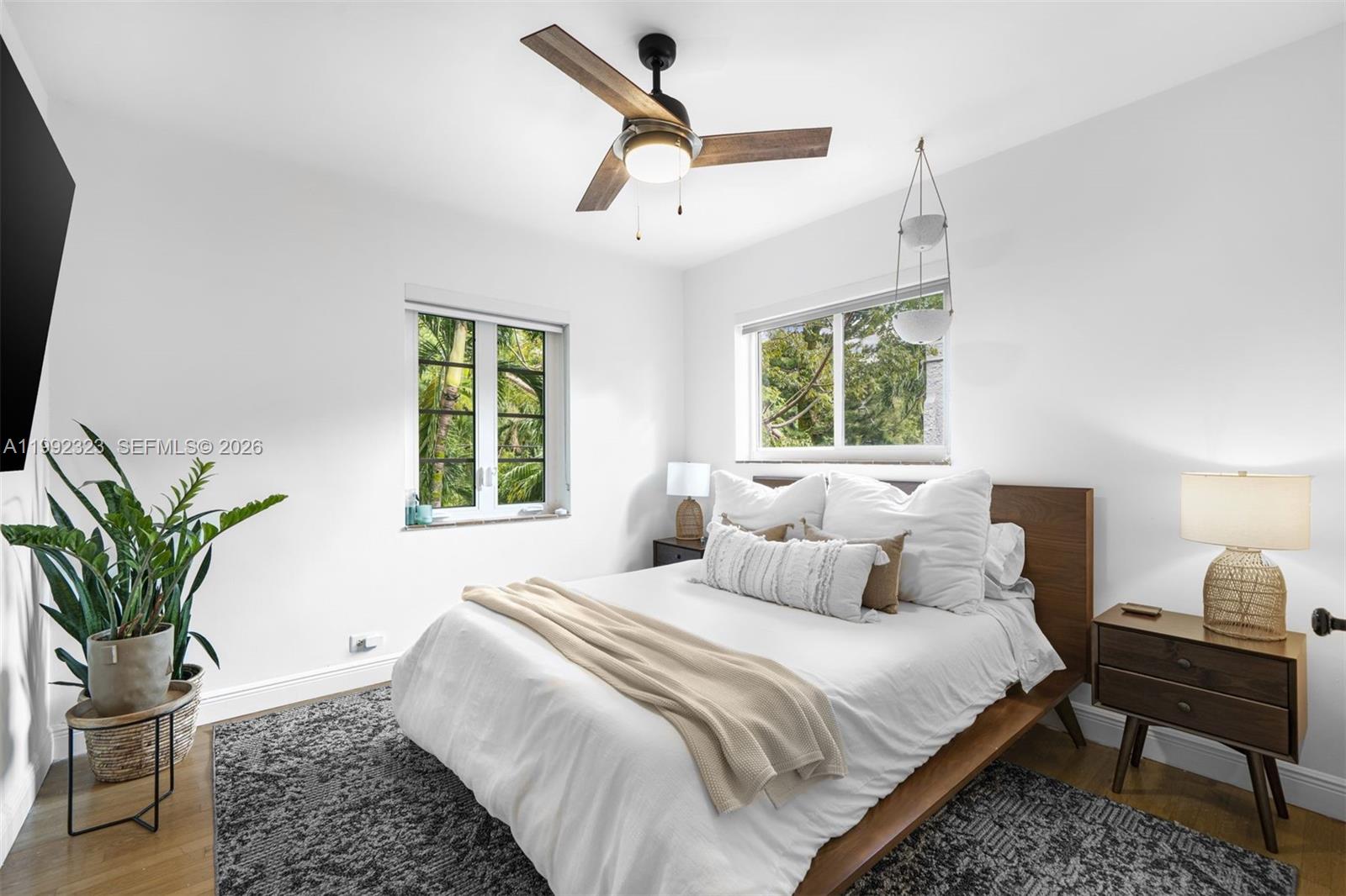 COUNTRY CLUB ADDN - Residential Lease