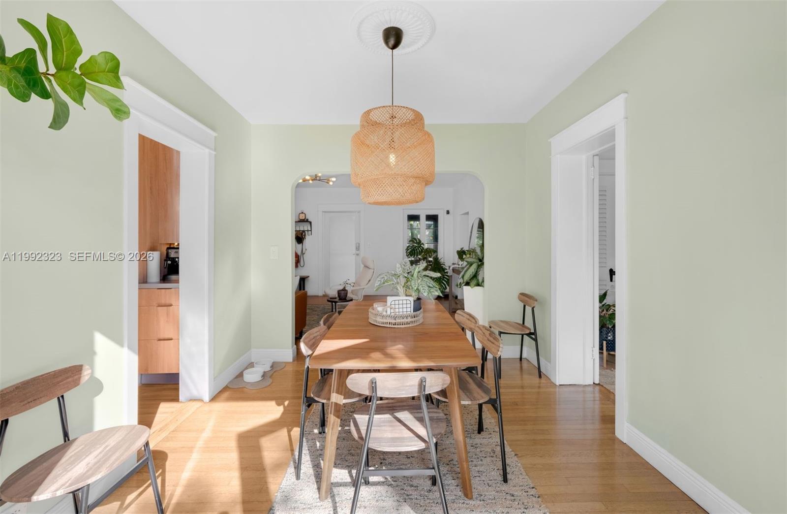 COUNTRY CLUB ADDN - Residential Lease