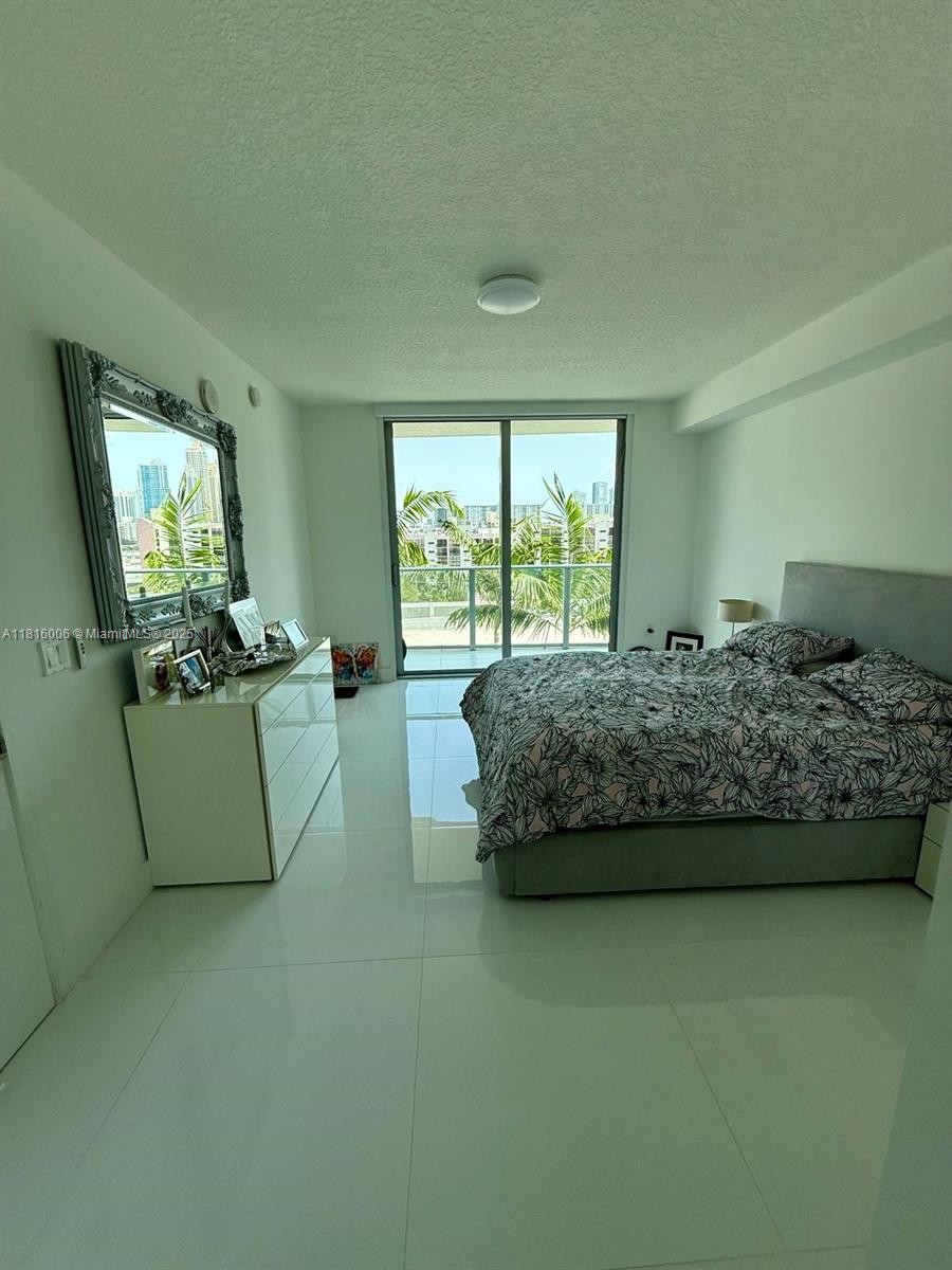 PARQUE TOWERS CONDO - Residential Lease