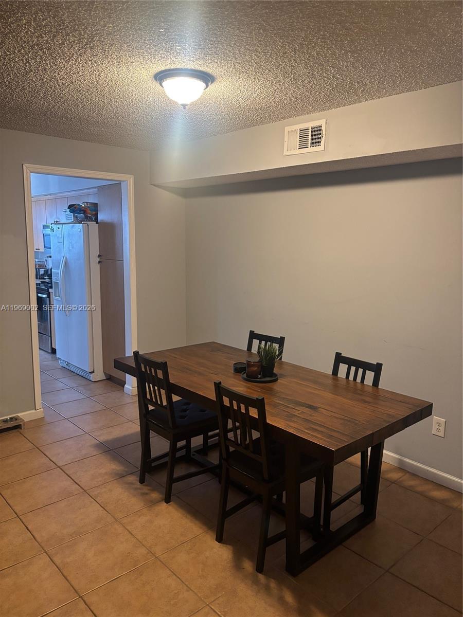 KEYS GATE CONDO NO SEVEN - Residential