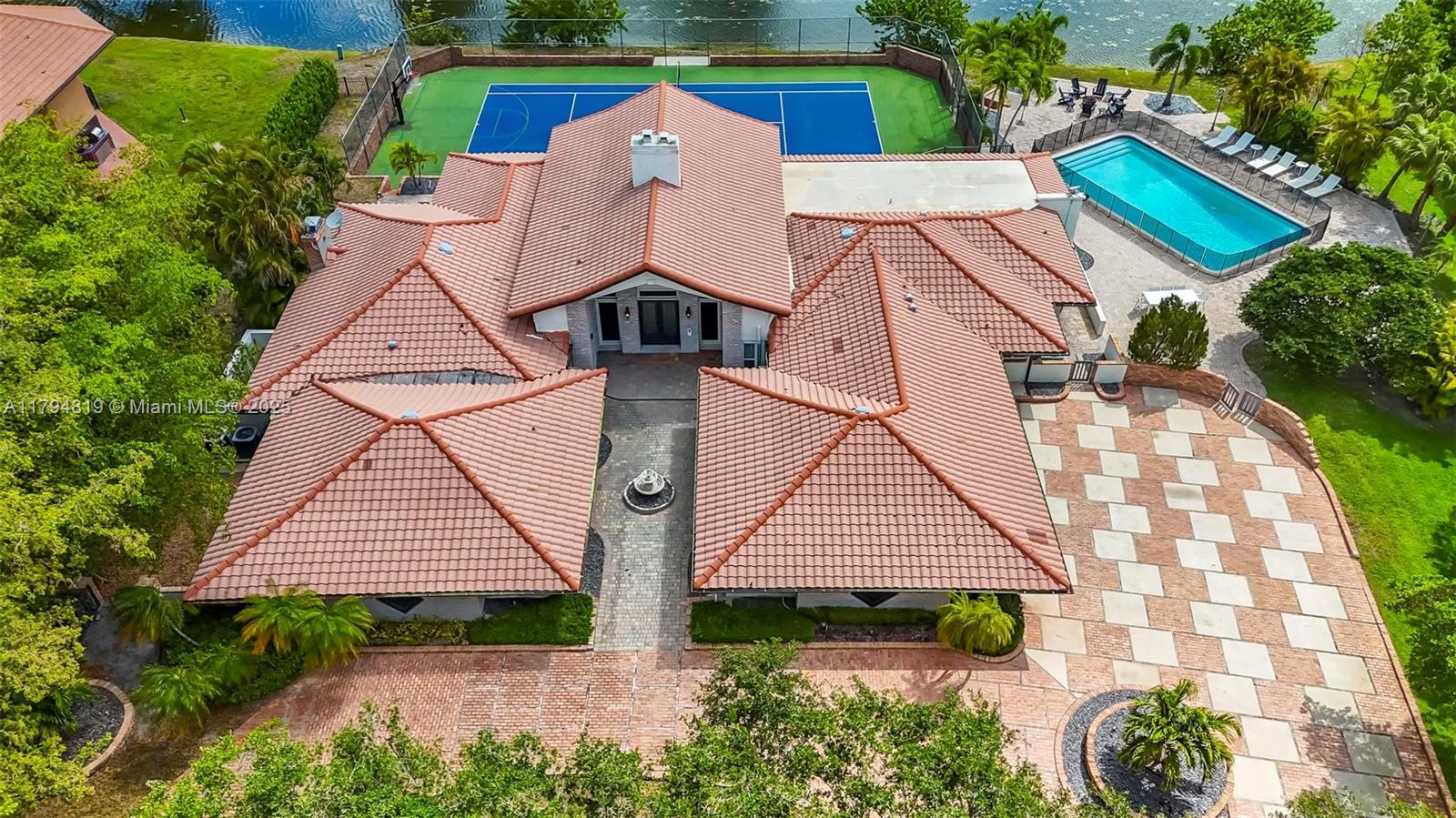 4205 Nw 100th Ave, Coral Springs, Broward County, Florida - 6 Bedrooms  
5 Bathrooms - 