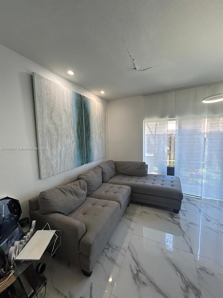 Rental Property at 3350 Ne 13th Cir Dr 111-21, Homestead, Miami-Dade County, Florida - Bedrooms: 3 
Bathrooms: 3  - $2,800 MO.